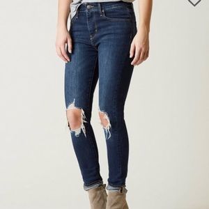 Levi’s 721 High Rise Skinny